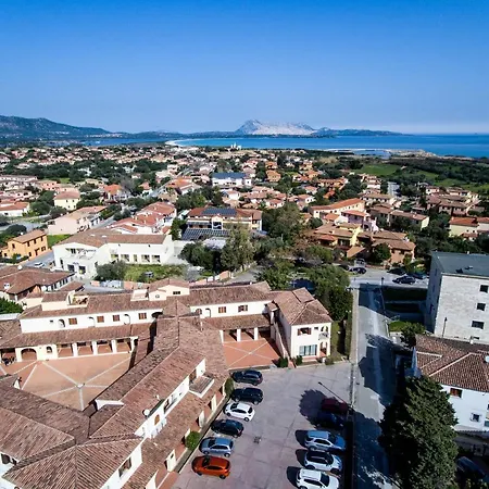 San Teodoro Centro Apartment