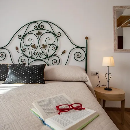 San Teodoro Centro Apartment
